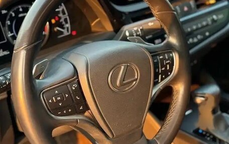 Lexus ES VII, 2022 год, 3 380 000 рублей, 8 фотография