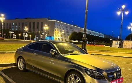 Mercedes-Benz C-Класс, 2018 год, 3 900 000 рублей, 3 фотография