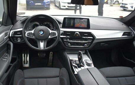 BMW 5 серия, 2019 год, 3 580 000 рублей, 6 фотография