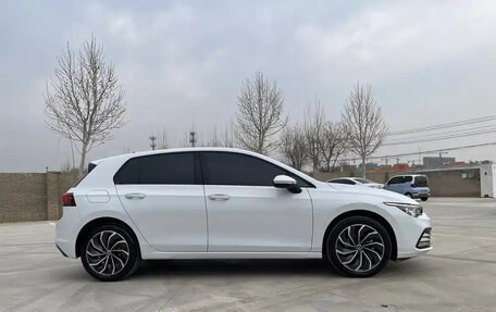 Volkswagen Golf VIII, 2022 год, 1 690 000 рублей, 4 фотография