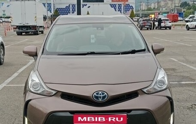 Toyota Prius Alpha I (ZVW40/41), 2015 год, 1 450 000 рублей, 1 фотография