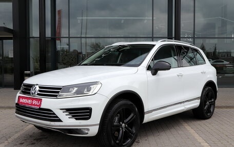Volkswagen Touareg III, 2017 год, 3 220 000 рублей, 1 фотография