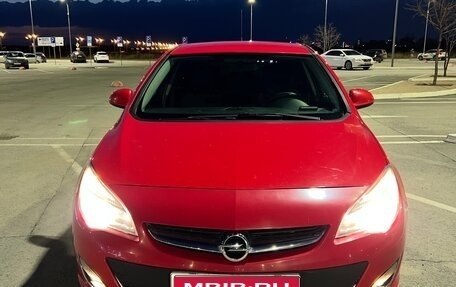 Opel Astra J, 2014 год, 870 000 рублей, 1 фотография
