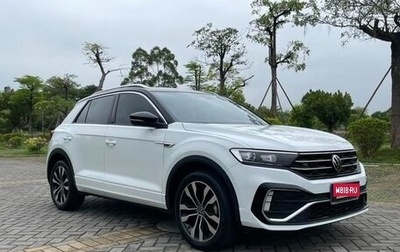 Volkswagen T-Roc I, 2021 год, 1 580 000 рублей, 1 фотография