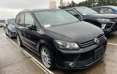 Volkswagen Touran III, 2012 год, 822 000 рублей, 1 фотография