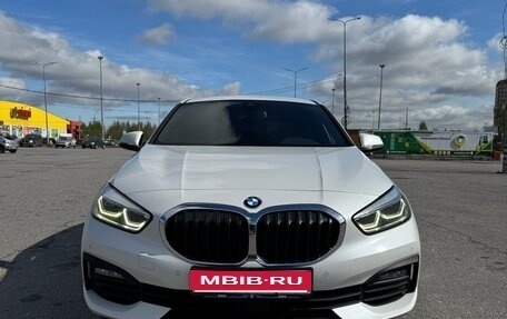 BMW 1 серия, 2021 год, 3 000 000 рублей, 1 фотография