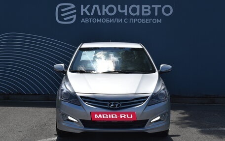 Hyundai Solaris II рестайлинг, 2015 год, 1 000 000 рублей, 3 фотография