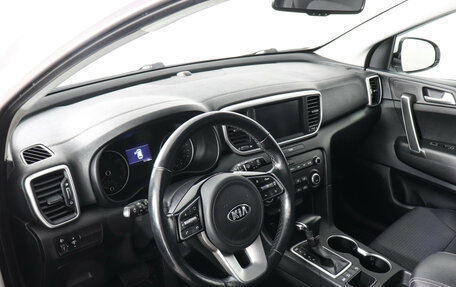 KIA Sportage IV рестайлинг, 2020 год, 2 099 000 рублей, 9 фотография
