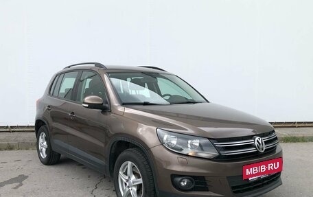 Volkswagen Tiguan I, 2015 год, 1 190 000 рублей, 3 фотография