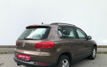 Volkswagen Tiguan I, 2015 год, 1 190 000 рублей, 2 фотография