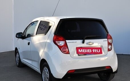 Chevrolet Spark III, 2013 год, 799 000 рублей, 8 фотография