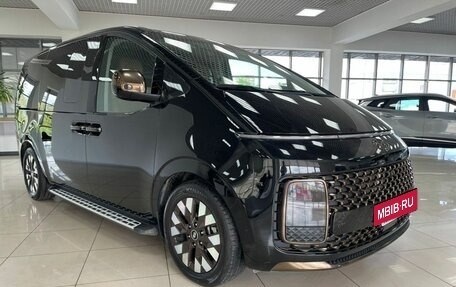 Hyundai Staria, 2022 год, 6 865 000 рублей, 3 фотография