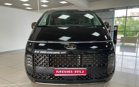 Hyundai Staria, 2022 год, 6 865 000 рублей, 2 фотография
