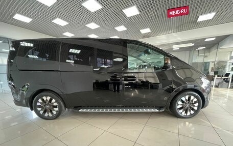 Hyundai Staria, 2022 год, 6 865 000 рублей, 4 фотография