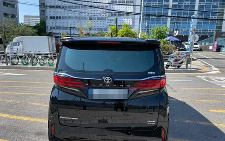 Toyota Alphard, 2024 год, 11 600 000 рублей, 4 фотография