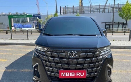 Toyota Alphard, 2024 год, 11 600 000 рублей, 2 фотография