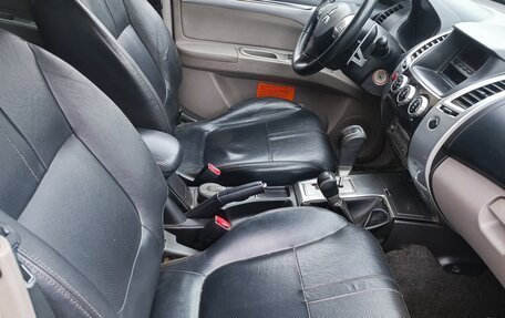Mitsubishi Pajero Sport II рестайлинг, 2012 год, 750 000 рублей, 11 фотография