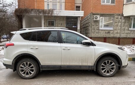 Toyota RAV4, 2018 год, 2 750 000 рублей, 3 фотография