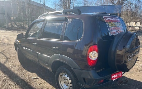 Chevrolet Niva I рестайлинг, 2011 год, 500 000 рублей, 3 фотография