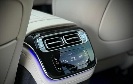 Mercedes-Benz S-Класс, 2023 год, 21 500 000 рублей, 16 фотография