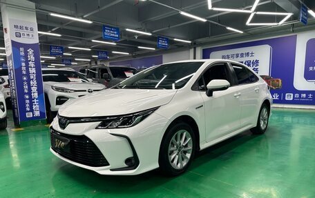 Toyota Corolla, 2021 год, 1 970 000 рублей, 3 фотография