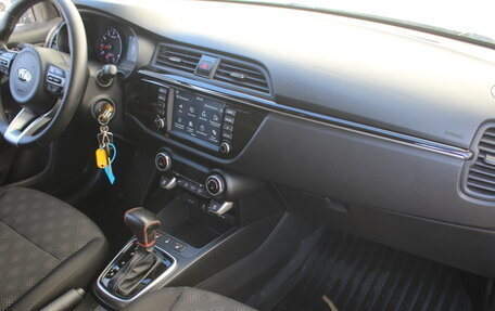 KIA Rio IV, 2020 год, 1 545 000 рублей, 10 фотография