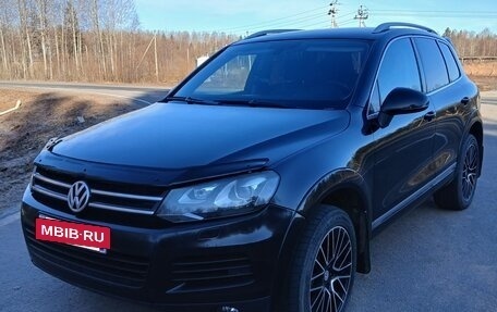 Volkswagen Touareg III, 2010 год, 1 850 000 рублей, 2 фотография