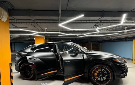 Lamborghini Urus I, 2022 год, 26 000 000 рублей, 8 фотография