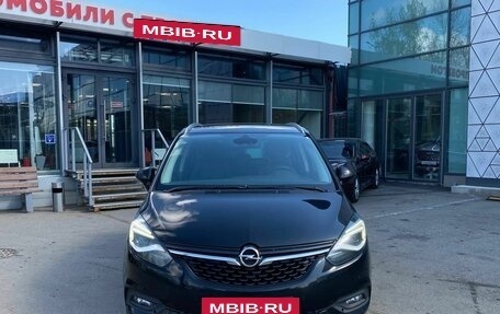 Opel Zafira C рестайлинг, 2017 год, 1 425 000 рублей, 2 фотография
