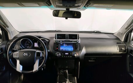 Toyota Land Cruiser Prado 150 рестайлинг 2, 2014 год, 3 489 000 рублей, 8 фотография