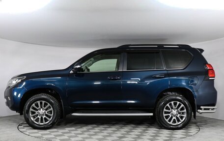 Toyota Land Cruiser Prado 150 рестайлинг 2, 2017 год, 6 200 000 рублей, 8 фотография