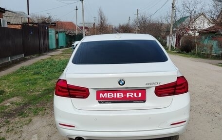 BMW 3 серия, 2016 год, 1 800 000 рублей, 3 фотография