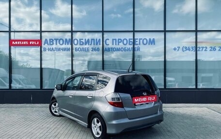 Honda Fit III, 2008 год, 750 000 рублей, 3 фотография