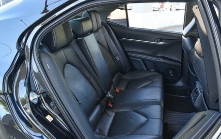 Toyota Camry, 2018 год, 2 690 000 рублей, 7 фотография