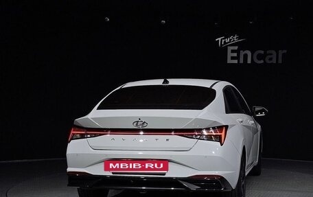 Hyundai Avante, 2022 год, 1 600 000 рублей, 4 фотография