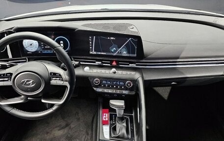 Hyundai Avante, 2022 год, 1 600 000 рублей, 8 фотография