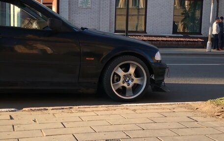 BMW 3 серия, 2001 год, 300 000 рублей, 4 фотография