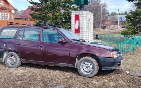 Opel Kadett E рестайлинг, 1991 год, 90 000 рублей, 3 фотография