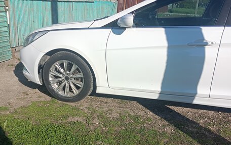 Hyundai Sonata VI, 2012 год, 1 100 000 рублей, 3 фотография