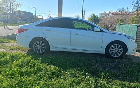 Hyundai Sonata VI, 2012 год, 1 100 000 рублей, 7 фотография