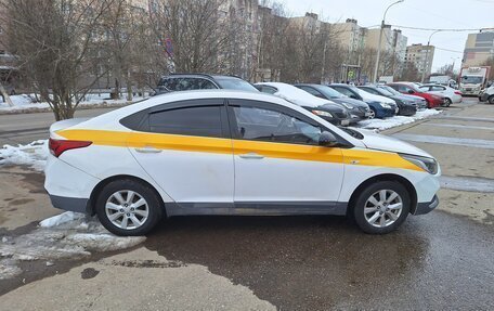 Hyundai Solaris II рестайлинг, 2018 год, 753 000 рублей, 4 фотография