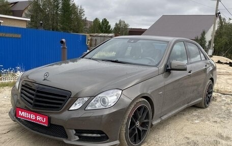 Mercedes-Benz E-Класс, 2012 год, 1 800 000 рублей, 1 фотография