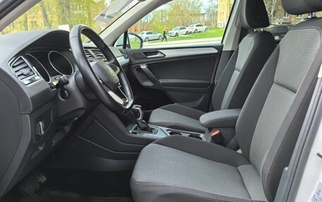 Volkswagen Tiguan II, 2021 год, 2 499 000 рублей, 12 фотография