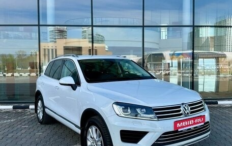 Volkswagen Touareg III, 2016 год, 3 420 000 рублей, 2 фотография