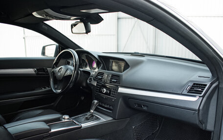 Mercedes-Benz E-Класс, 2011 год, 1 299 000 рублей, 12 фотография