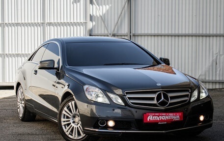 Mercedes-Benz E-Класс, 2011 год, 1 299 000 рублей, 3 фотография