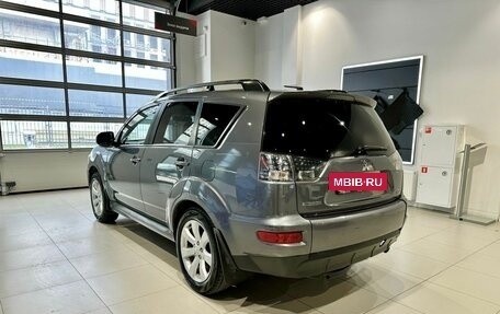 Mitsubishi Outlander III рестайлинг 3, 2011 год, 890 000 рублей, 7 фотография