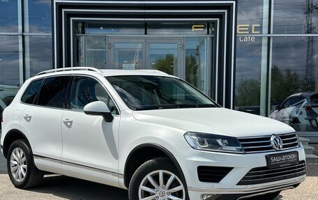 Volkswagen Touareg III, 2015 год, 2 580 000 рублей, 3 фотография
