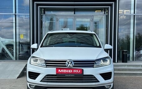 Volkswagen Touareg III, 2015 год, 2 580 000 рублей, 2 фотография