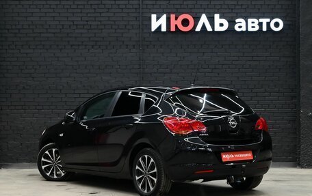 Opel Astra J, 2011 год, 750 000 рублей, 4 фотография